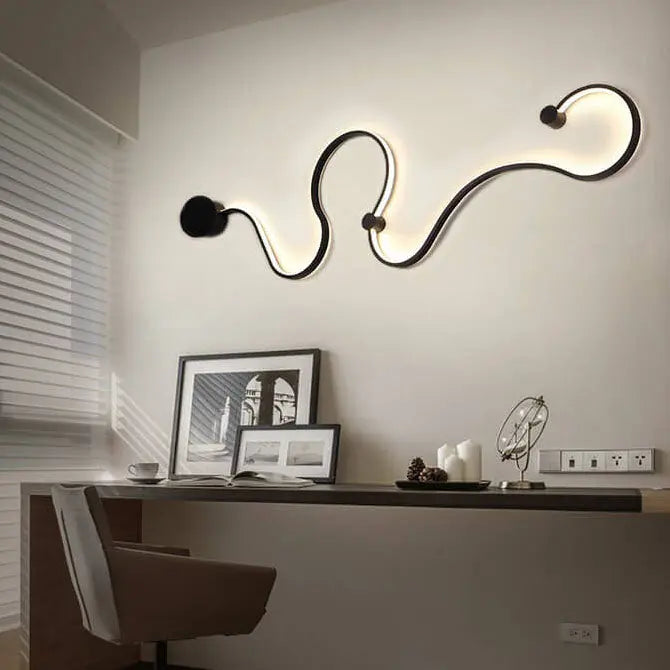 Modern Long Aluminum Snake Shaped 1-Light Curved LED Wall Sconce Lamp Cuvalon