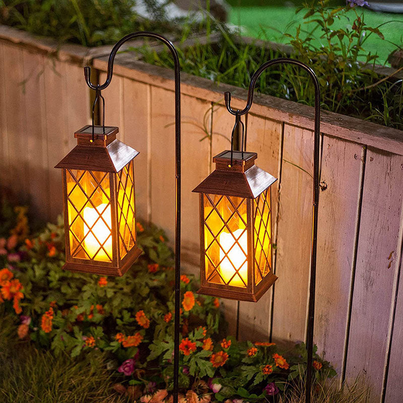 Traditional Vintage Solar Quadrangle Palace Light Iron Glass LED Outdoor Light For Garden Cuvalon