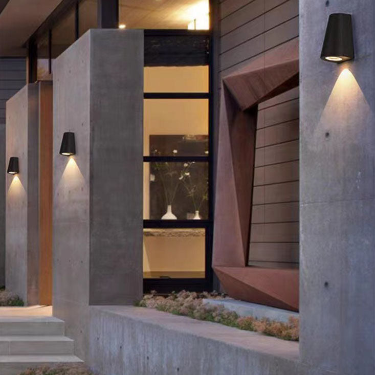 Modern Simple Waterproof Aluminum Horn LED Outdoor Wall Sconce Lamp Cuvalon