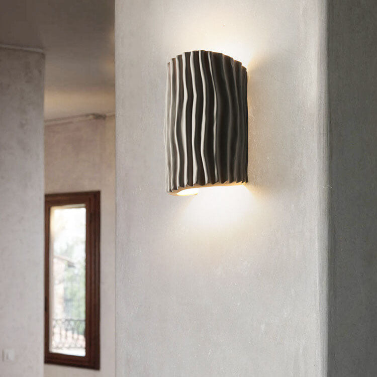 Nordic Creative Resin Striped Half Cylinder 2-Light Wall Sconce Lamp Cuvalon