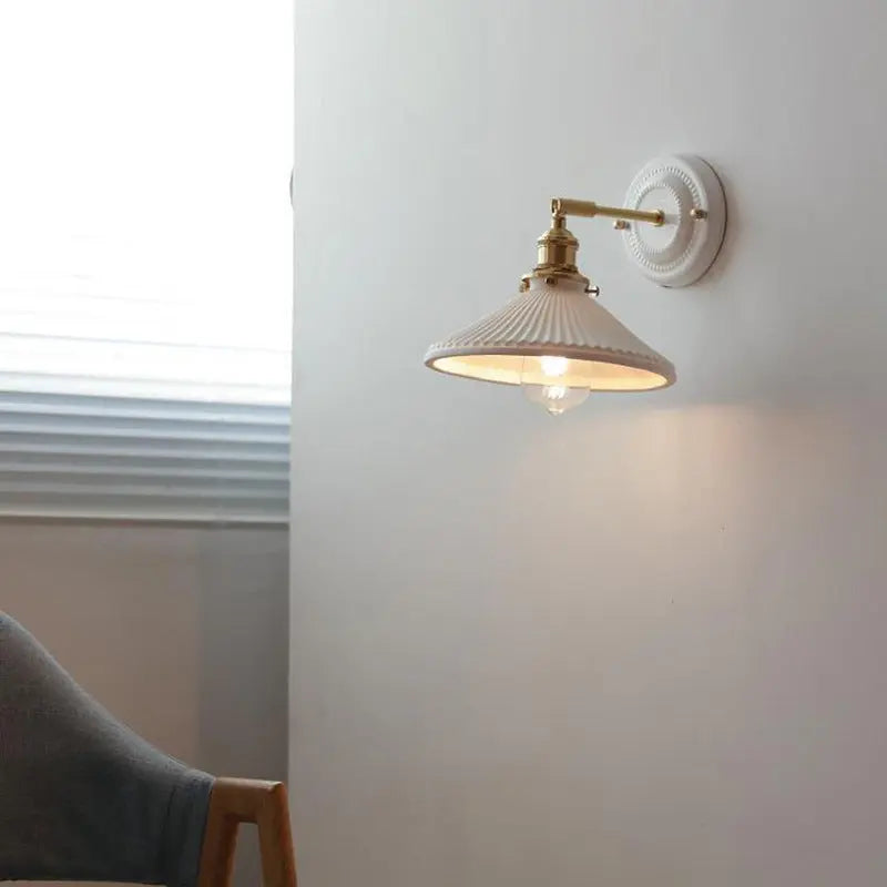 Traditional Vintage Round Ceramic Brass 1-Light Wall Sconce Lamp for Living Room Cuvalon
