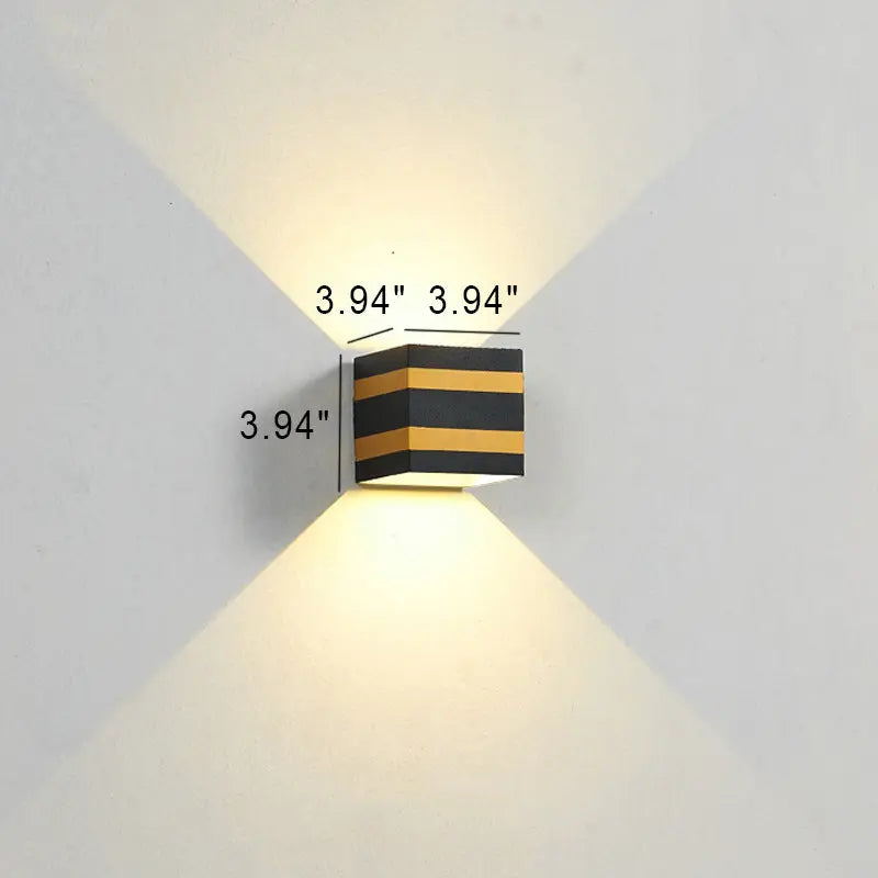Outdoor Minimalist Square Cube Aluminum Waterproof LED Wall Sconce Lamp Cuvalon