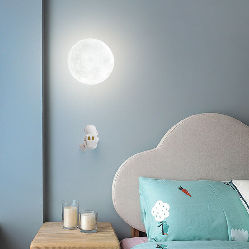 Contemporary Creative 3D Printed Moon Shade Resin Astronaut 1-Light Wall Sconce Lamp For Bedroom Cuvalon