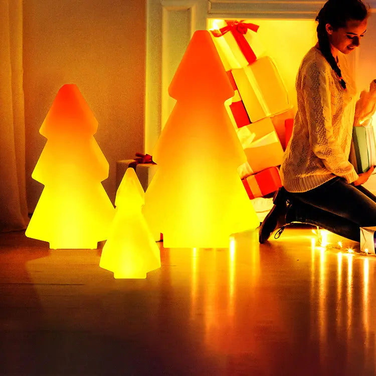 Modern Art Deco Waterproof Solar Rechargeable PE Christmas Tree LED RGB Landscape Lighting Outdoor Light For Garden Cuvalon