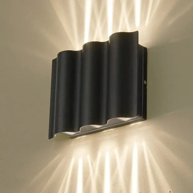 Modern Wave Aluminum Waterproof LED Outdoor Wall Sconce Lamp Cuvalon