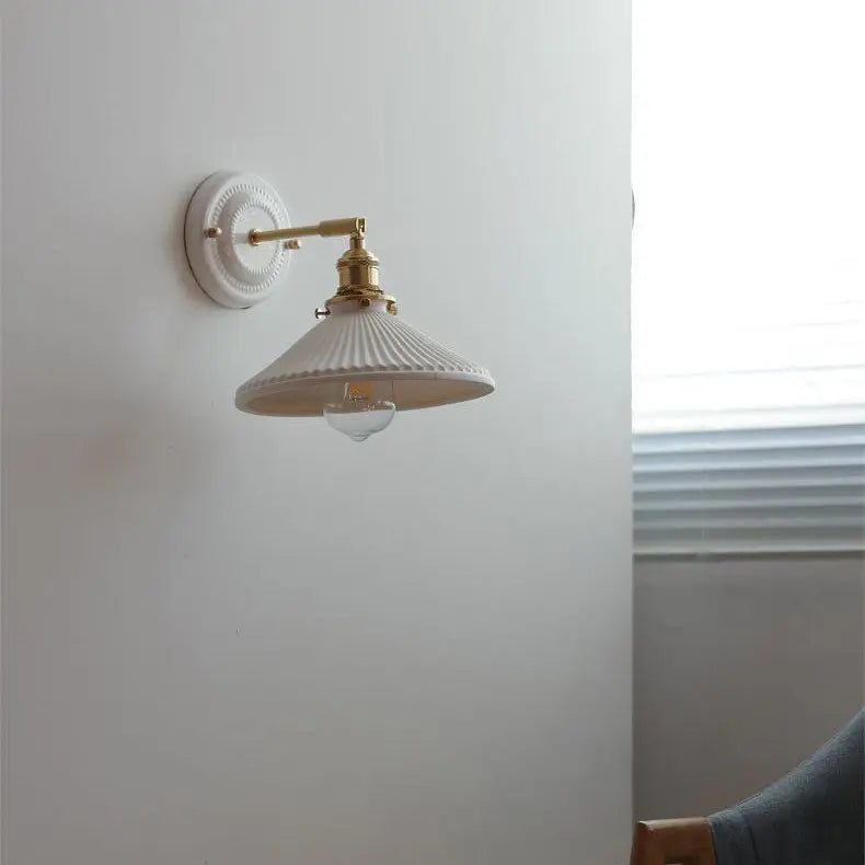 Traditional Vintage Round Ceramic Brass 1-Light Wall Sconce Lamp for Living Room Cuvalon