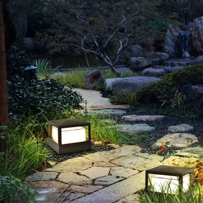 Industrial Waterproof Aluminum Cylinder LED Outdoor Lawn Landscape Light Cuvalon