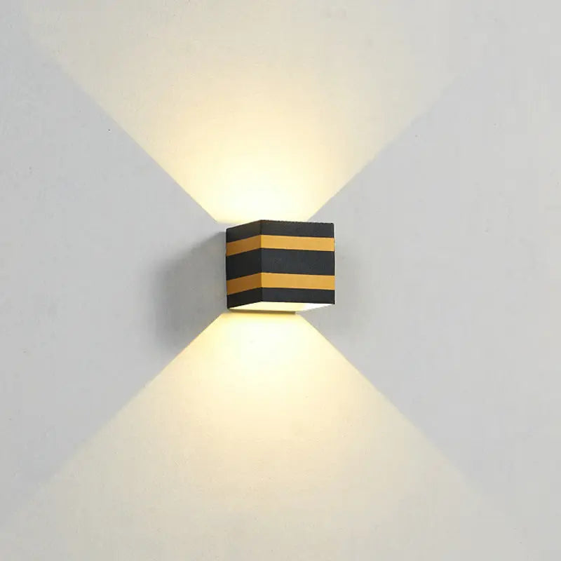 Outdoor Minimalist Square Cube Aluminum Waterproof LED Wall Sconce Lamp Cuvalon