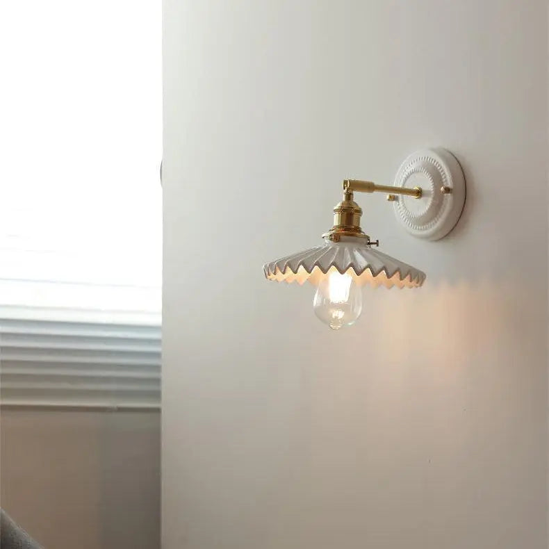 Traditional Vintage Round Ceramic Brass 1-Light Wall Sconce Lamp for Living Room Cuvalon