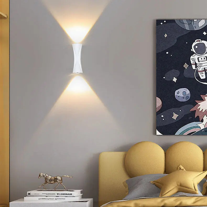 Simple Outdoor Waterproof Aluminum Horn LED Wall Sconce Lamp Cuvalon