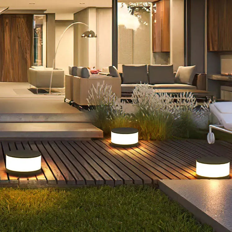 Solar Outdoor Round Column Post Head LED Waterproof Landscape Light Cuvalon