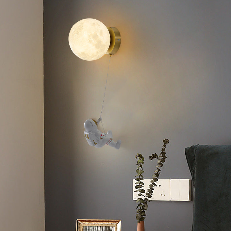 Contemporary Creative 3D Printed Moon Shade Resin Astronaut 1-Light Wall Sconce Lamp For Bedroom Cuvalon