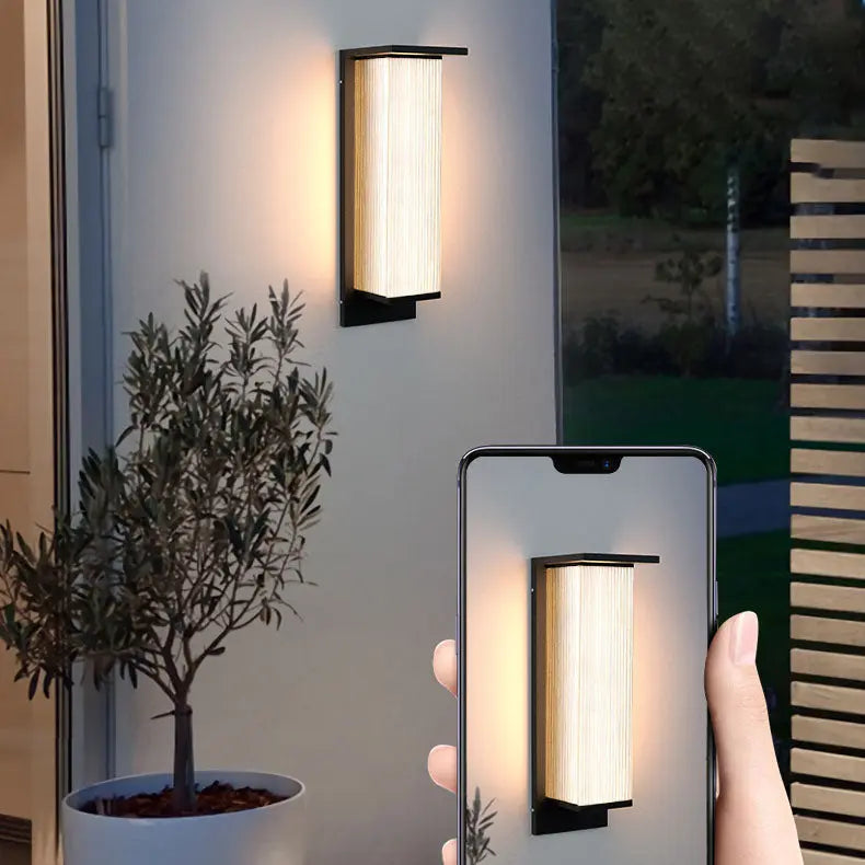 Modern Minimalist Solar Waterproof Rectangular Stainless Steel Acrylic LED Outdoor Wall Sconce Lamp For Outdoor Patio Cuvalon