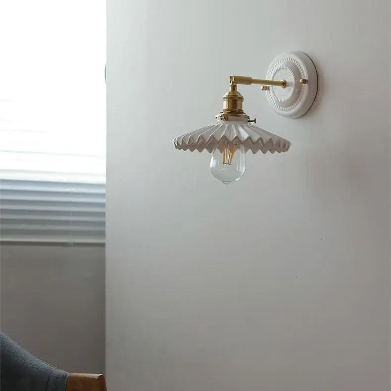 Traditional Vintage Round Ceramic Brass 1-Light Wall Sconce Lamp for Living Room Cuvalon