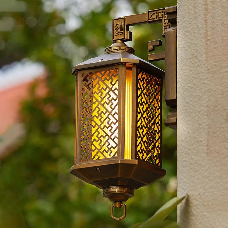 Traditional Chinese Brushed Aluminum House Pagoda 1-Light Wall Sconce Lamp For Outdoor Patio Cuvalon