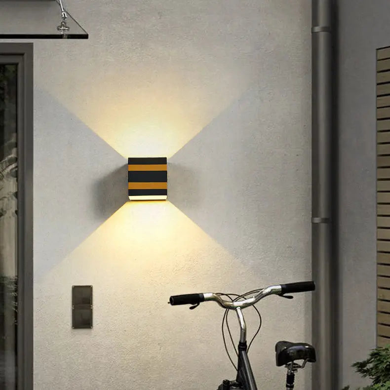 Outdoor Minimalist Square Cube Aluminum Waterproof LED Wall Sconce Lamp Cuvalon