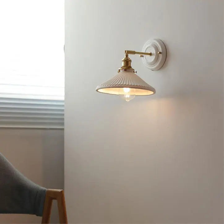 Traditional Vintage Round Ceramic Brass 1-Light Wall Sconce Lamp for Living Room Cuvalon