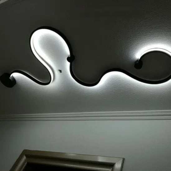 Modern Long Aluminum Snake Shaped 1-Light Curved LED Wall Sconce Lamp Cuvalon