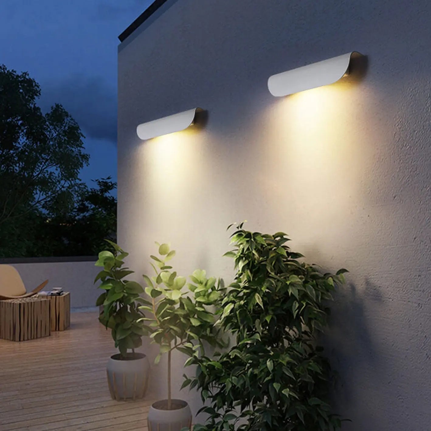 Modern Outdoor Curved  Waterproof LED Garden Wall Sconce Lamp Cuvalon
