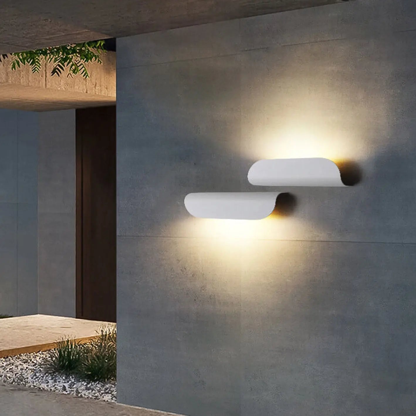 Modern Outdoor Curved  Waterproof LED Garden Wall Sconce Lamp Cuvalon