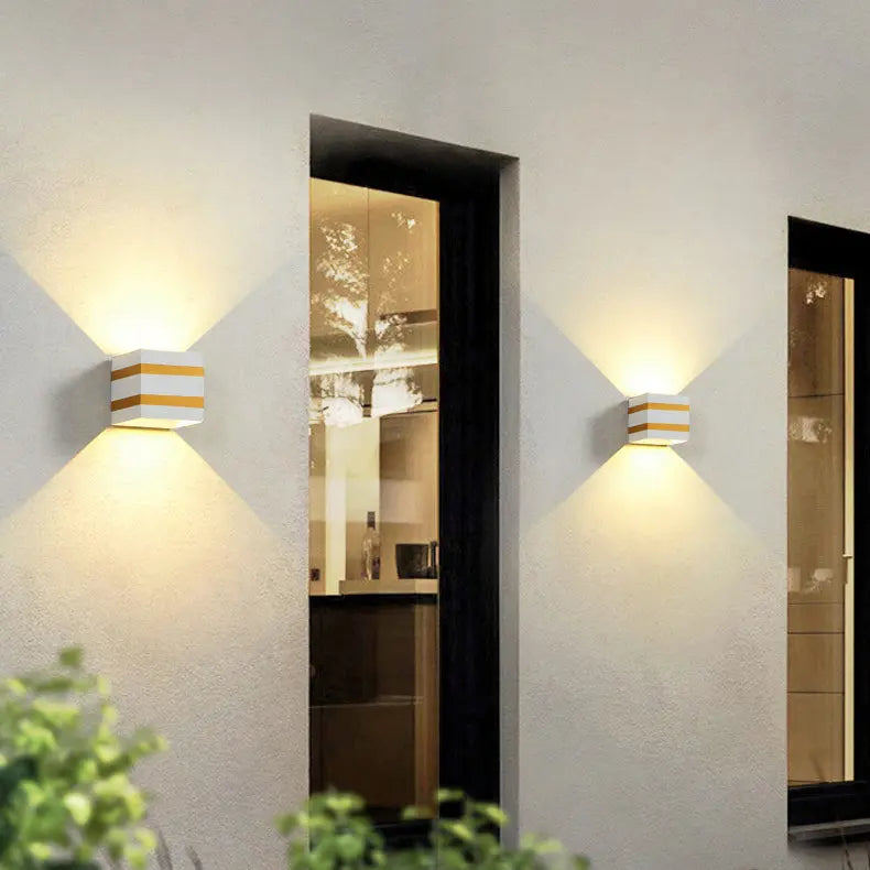 Outdoor Minimalist Square Cube Aluminum Waterproof LED Wall Sconce Lamp Cuvalon