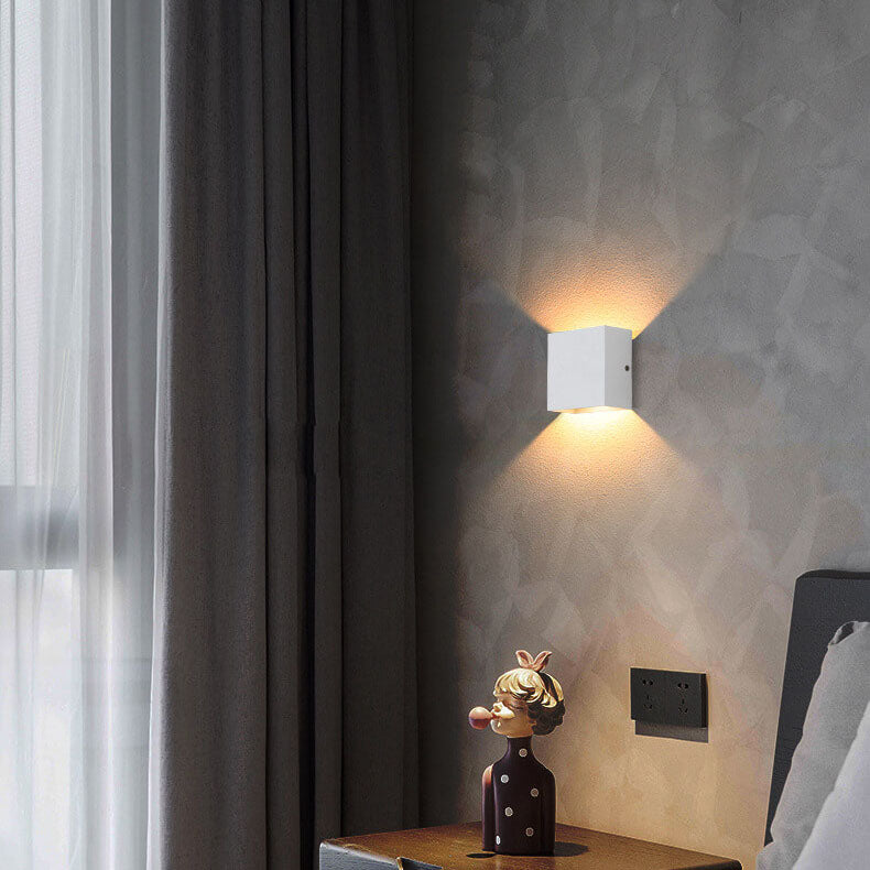 Modern Minimalist Square Aluminum LED Wall Sconce Lamp Cuvalon