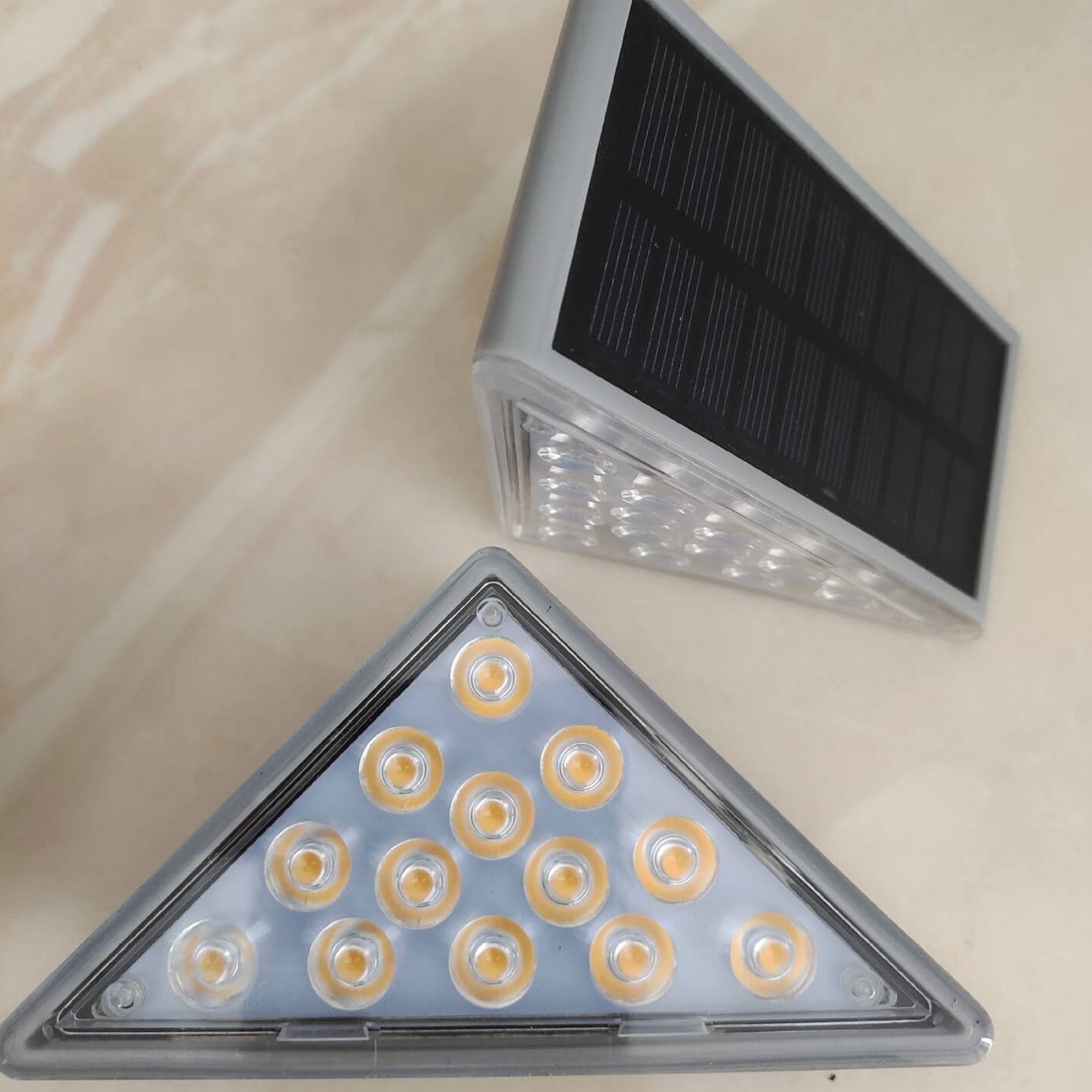 Solar Waterproof Stereo Triangle LED Outdoor Stair Lamp Cuvalon