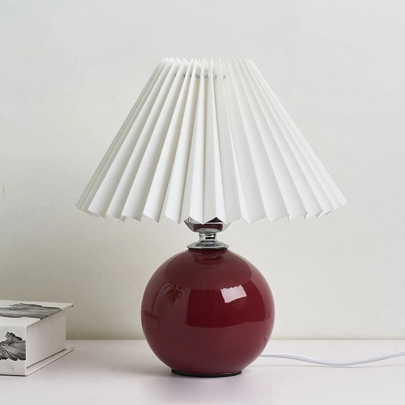 Nordic Minimalist Ceramic Pleated 1-Light Table Lamp Cuvalon