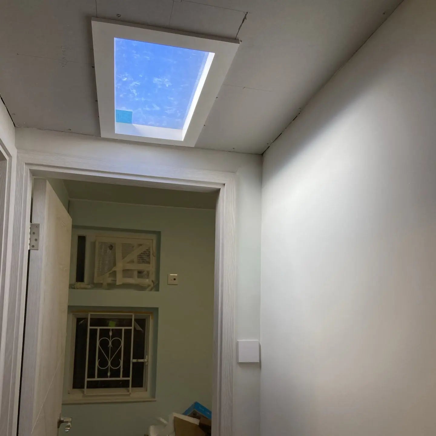 Modern Minimalist Smart Blue Sky Metal LED Flush Mount Ceiling Light for Living Room Cuvalon