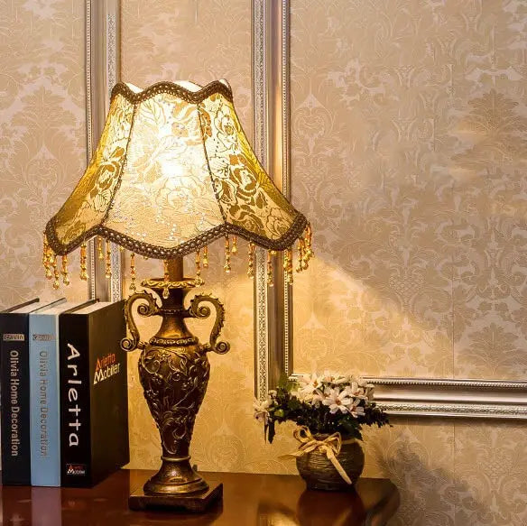 European Vintage Fabric Antique 1-Light Table Lamp Cuvalon
