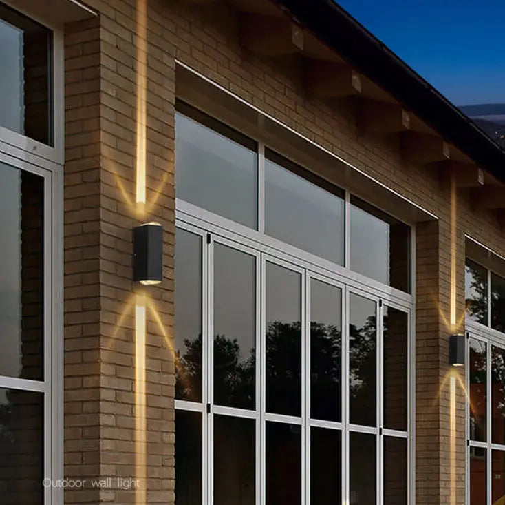 Modern Rectangular LED Outdoor Wall Sconce Lamp Cuvalon