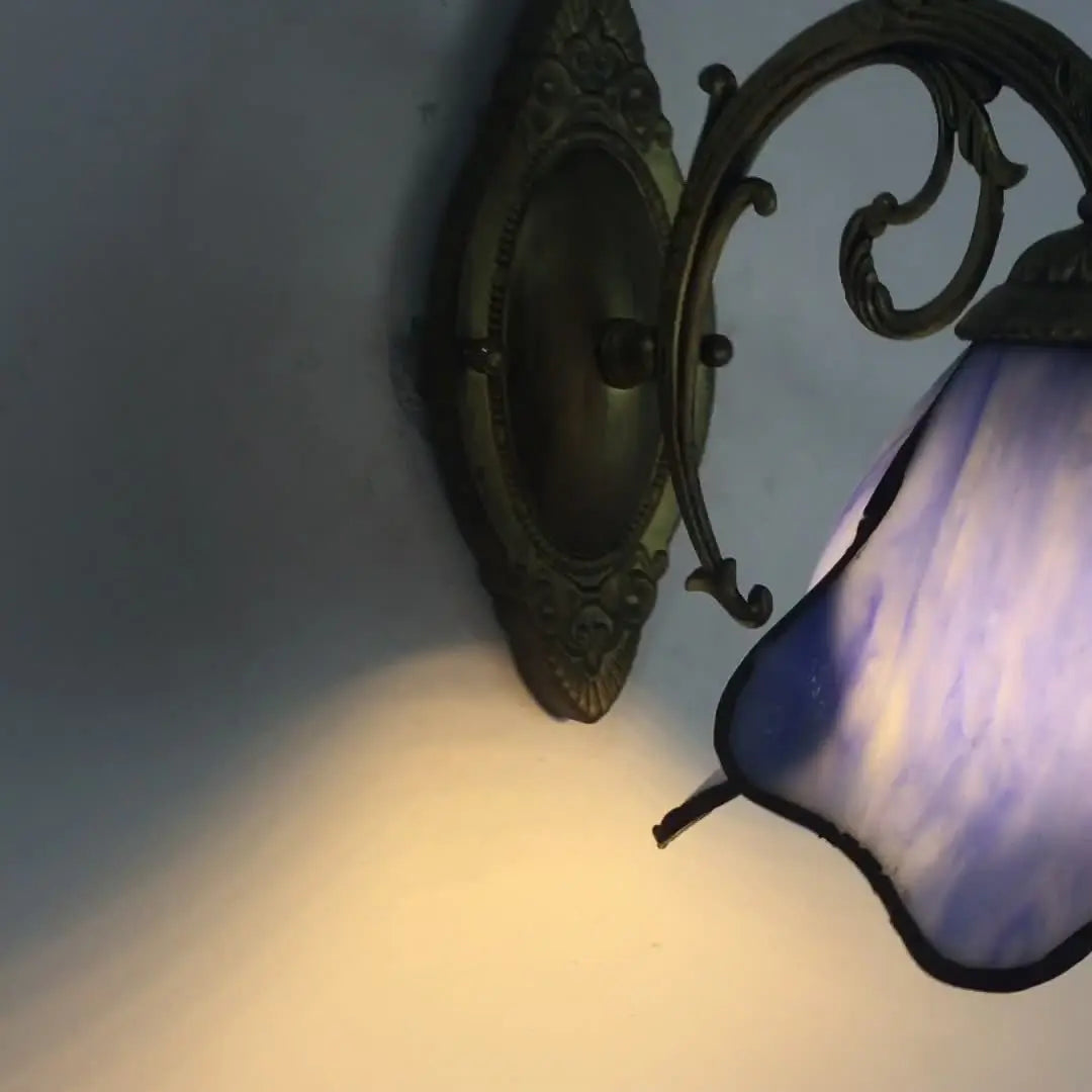 Vintage Tiffany Petals Stained Glass 1-Light Wall Sconce Lamp Cuvalon