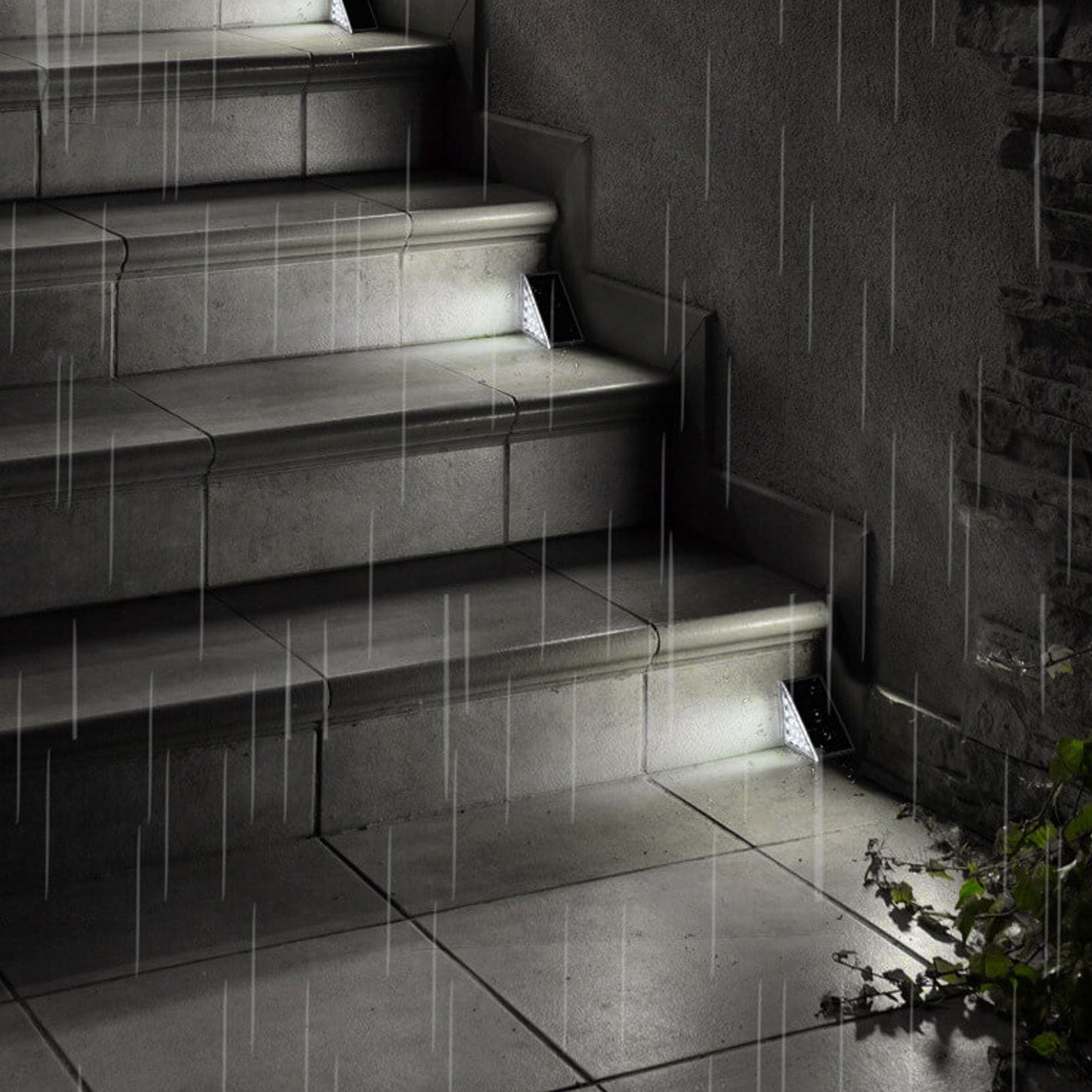Solar Waterproof Stereo Triangle LED Outdoor Stair Lamp Cuvalon