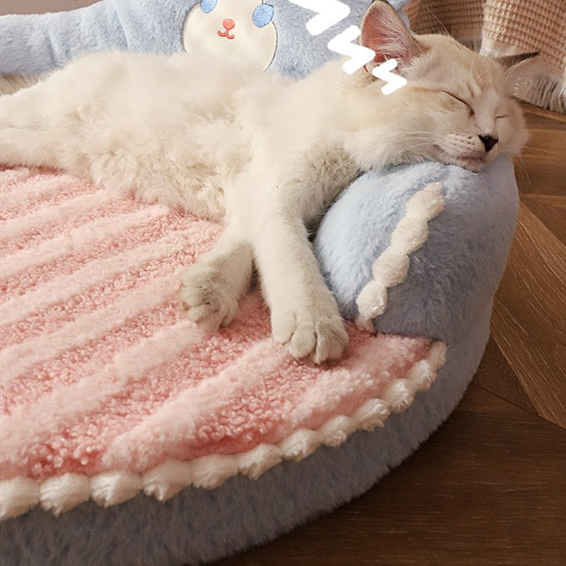Contemporary Creative Round Bear Design Teddy Fleece Anti-Slip Dotted Oxford Fabric Hugging Cat Bed For Bedroom Cuvalon