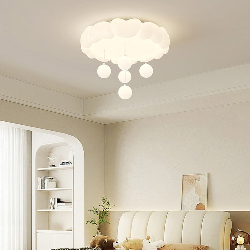Modern Art Deco Kids Iron PE Heart-Shaped Round LED Flush Mount Ceiling Light For Bedroom Cuvalon