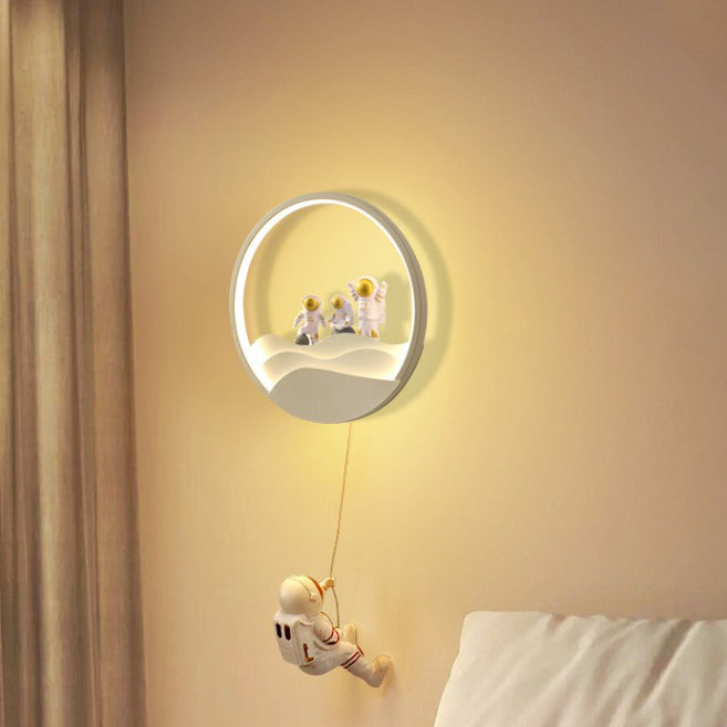 Contemporary Creative Kids Astronaut Rotating Lunar Eclipse Silicone Resin Aluminum LED Wall Sconce Lamp For Bedroom Cuvalon
