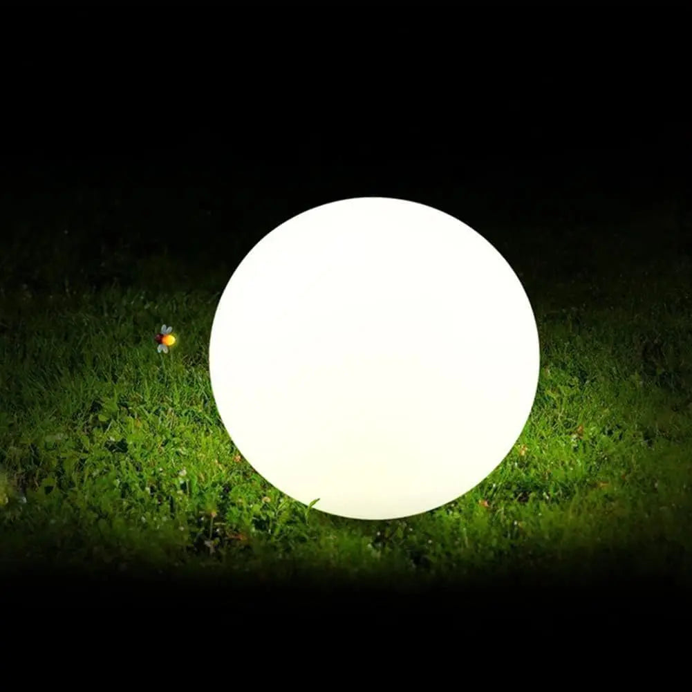 Modern Minimalist Solar Waterproof Globe Plastic PE LED Outdoor Lawn Landscape Light For Garden Cuvalon