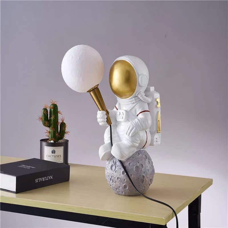 Creative Kids Table Lamp – 1-Light Cartoon Astronaut Resin Lamp for Bedroom Cuvalon