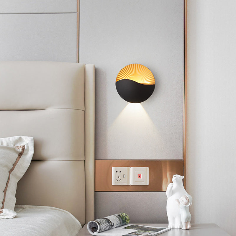 Modern Minimalist Waterproof Round Metal Glass Outdoor LED Wall Sconce Lamp For Garden Cuvalon