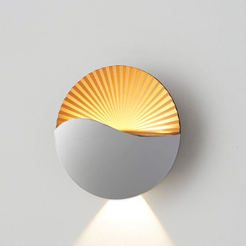Modern Minimalist Waterproof Round Metal Glass Outdoor LED Wall Sconce Lamp For Garden Cuvalon