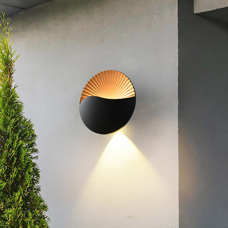 Modern Minimalist Waterproof Round Metal Glass Outdoor LED Wall Sconce Lamp For Garden Cuvalon