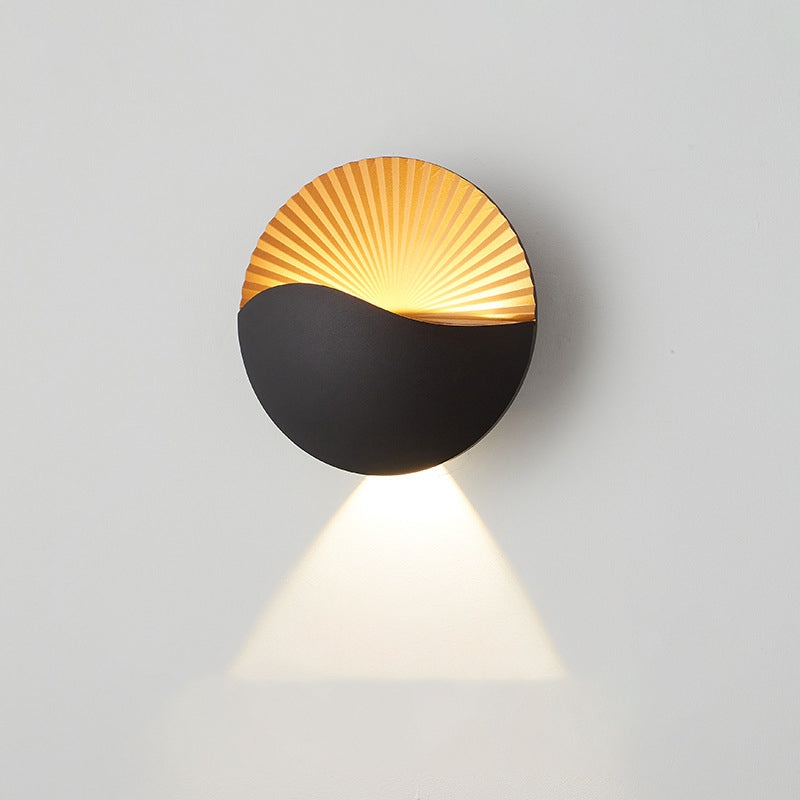 Modern Minimalist Waterproof Round Metal Glass Outdoor LED Wall Sconce Lamp For Garden Cuvalon