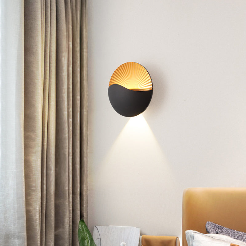 Modern Minimalist Waterproof Round Metal Glass Outdoor LED Wall Sconce Lamp For Garden Cuvalon