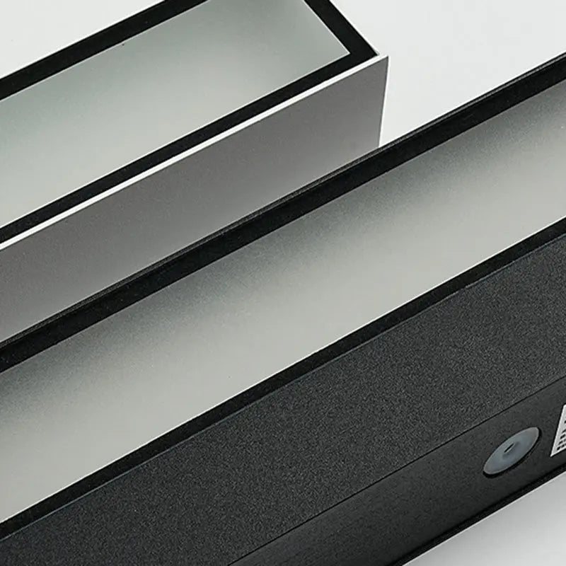 Modern Minimalist Rectangular Bar Waterproof Aluminum LED Wall Sconce Lamp For Garden Cuvalon