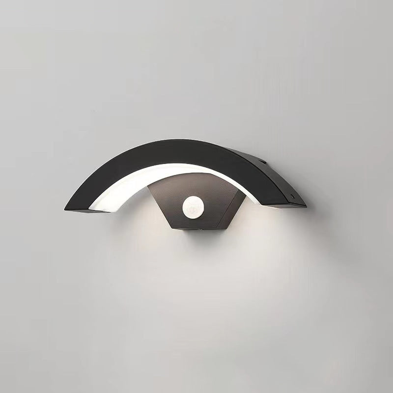 Modern Minimalist Curved Bent Aluminum LED Wall Sconce Lamp For Outdoor Patio Cuvalon