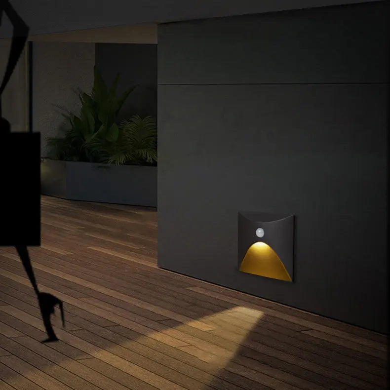 Modern Simplicity Round Square Waterproof Aluminum LED Wall Sconce Lamp For Outdoor Patio Cuvalon