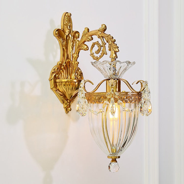 Traditional European Alloy Brass Glass Crystal Teardrop-Shaped Carved 1/2 Light Wall Sconce Lamp For Living Room Cuvalon