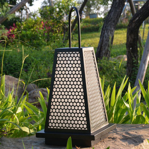 Traditional Japanese Solar Waterproof Stainless Steel Acrylic Trapezoidal Honeycombed Lantern LED Outdoor Light Landscape Lighting For Garden Cuvalon