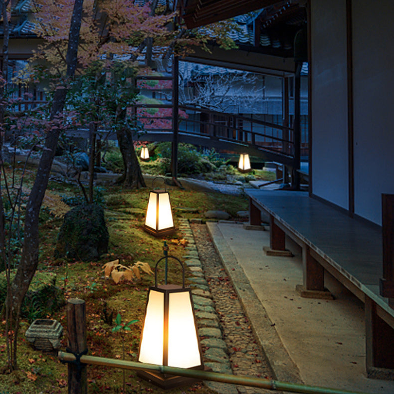 Traditional Japanese Solar Waterproof Stainless Steel Acrylic Trapezoidal Honeycombed Lantern LED Outdoor Light Landscape Lighting For Garden Cuvalon