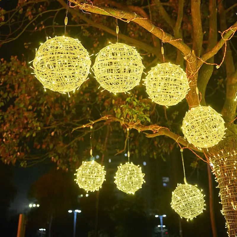 Modern Art Deco Waterproof PVC Hanging Ball Decoration LED Outdoor Pendant Light Outdoor Light For Garden Cuvalon